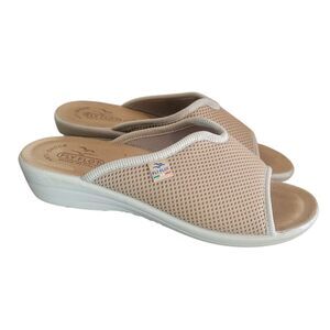 Fly Flot Atella Elastic Mesh Open Lined Leather Insole Slippers Women's 8 Beige